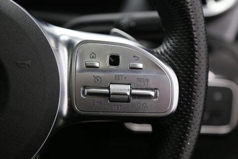 Mercedes-Benz A Class 1.3 A200 Exclusive Edition 7G-DCT Euro 6 (s/s) 5dr 12