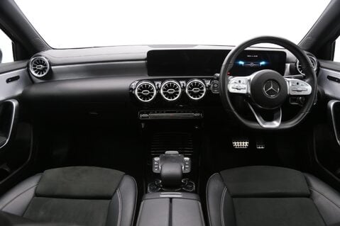 Mercedes-Benz A Class 1.3 A200 Exclusive Edition 7G-DCT Euro 6 (s/s) 5dr 9