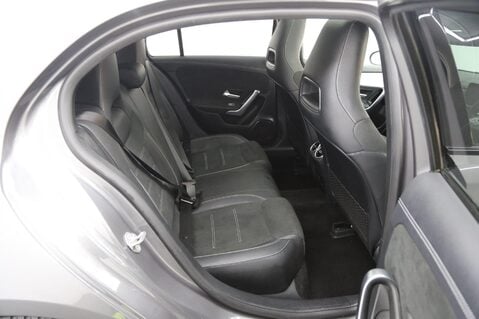 Mercedes-Benz A Class 1.3 A200 Exclusive Edition 7G-DCT Euro 6 (s/s) 5dr 24