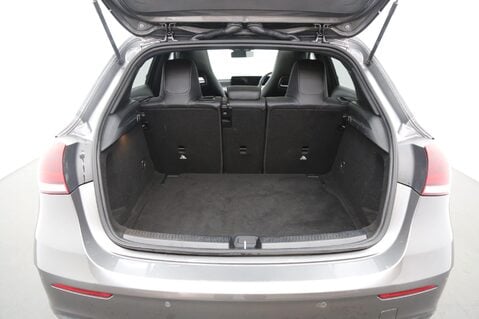 Mercedes-Benz A Class 1.3 A200 Exclusive Edition 7G-DCT Euro 6 (s/s) 5dr 27