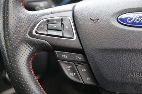 Ford Kuga 1.5T EcoBoost ST-Line Edition Euro 6 (s/s) 5dr 11