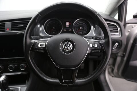 Volkswagen Golf 1.4 TSI BlueMotion Tech SE Nav DSG Euro 6 (s/s) 5dr 10