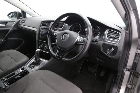 Volkswagen Golf 1.4 TSI BlueMotion Tech SE Nav DSG Euro 6 (s/s) 5dr 21