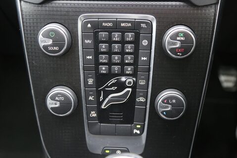 Volvo V40 2.0 T2 R-Design Edition Euro 6 (s/s) 5dr 17