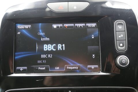 Renault Clio 1.5 dCi Signature Nav Euro 6 (s/s) 5dr 15