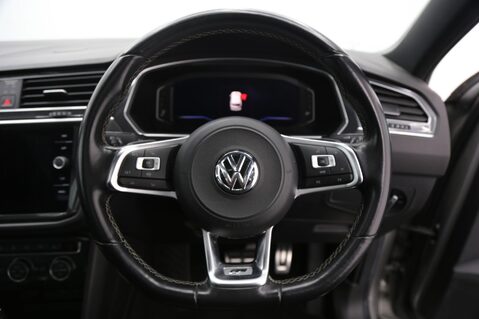 Volkswagen Tiguan 2.0 TDI R-Line DSG 4Motion Euro 6 (s/s) 5dr 10