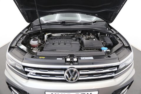 Volkswagen Tiguan 2.0 TDI R-Line DSG 4Motion Euro 6 (s/s) 5dr 29