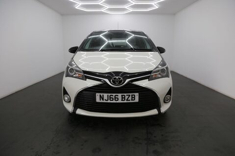 Toyota Yaris 1.33 Dual VVT-i Design Euro 6 5dr 2