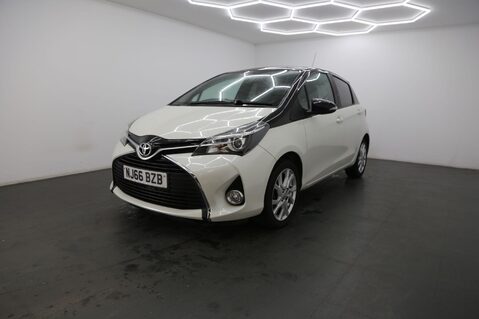 Toyota Yaris 1.33 Dual VVT-i Design Euro 6 5dr 3