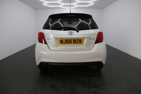 Toyota Yaris 1.33 Dual VVT-i Design Euro 6 5dr 6