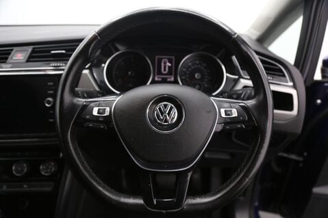 Volkswagen Touran 2.0 TDI SE DSG Euro 6 (s/s) 5dr 10