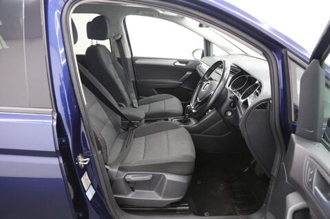 Volkswagen Touran 2.0 TDI SE DSG Euro 6 (s/s) 5dr 20
