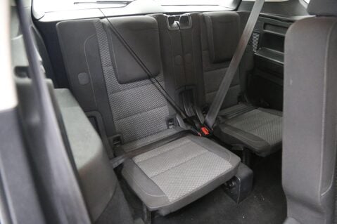 Volkswagen Touran 2.0 TDI SE DSG Euro 6 (s/s) 5dr 24