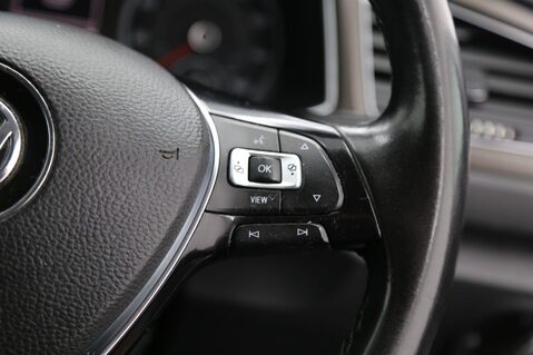 Volkswagen T-Roc 1.6 TDI SE Euro 6 (s/s) 5dr 12