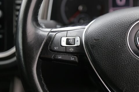 Volkswagen T-Roc 1.6 TDI SE Euro 6 (s/s) 5dr 11