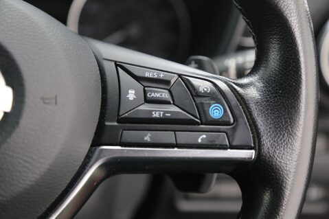 Nissan Juke 1.0 DIG-T Tekna+ DCT Auto Euro 6 (s/s) 5dr 12