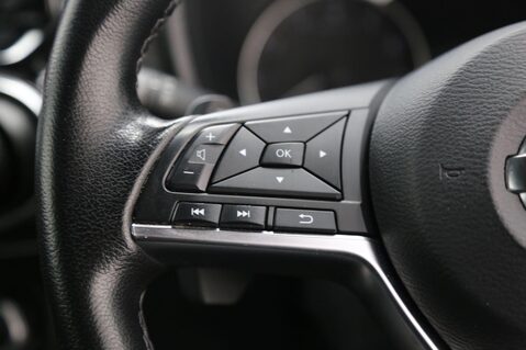 Nissan Juke 1.0 DIG-T Tekna+ DCT Auto Euro 6 (s/s) 5dr 11