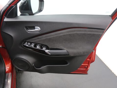 Nissan Juke 1.0 DIG-T Tekna+ DCT Auto Euro 6 (s/s) 5dr 19