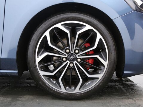 Ford Focus 1.5 EcoBlue ST-Line X Euro 6 (s/s) 5dr 26