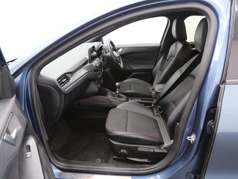 Ford Focus 1.5 EcoBlue ST-Line X Euro 6 (s/s) 5dr 22