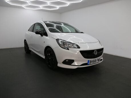 Vauxhall Corsa 1.4i ecoTEC SRi VX Line Nav Black Euro 6 3dr