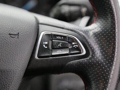 Ford Kuga 1.5 TDCi ST-Line Euro 6 (s/s) 5dr 12