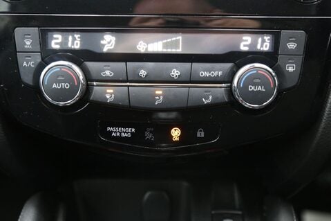 Nissan Qashqai 1.5 dCi Tekna Euro 6 (s/s) 5dr 17