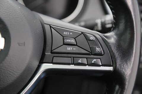 Nissan Qashqai 1.5 dCi Tekna Euro 6 (s/s) 5dr 12