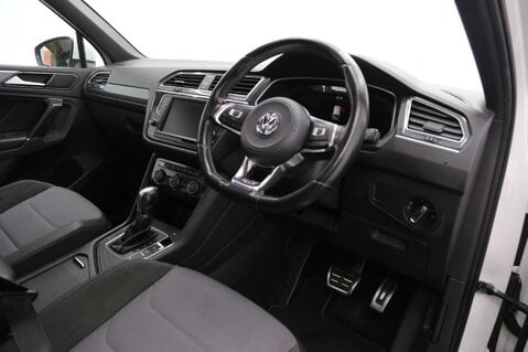 Volkswagen Tiguan 2.0 TDI BlueMotion Tech R-Line DSG Euro 6 (s/s) 5dr 21