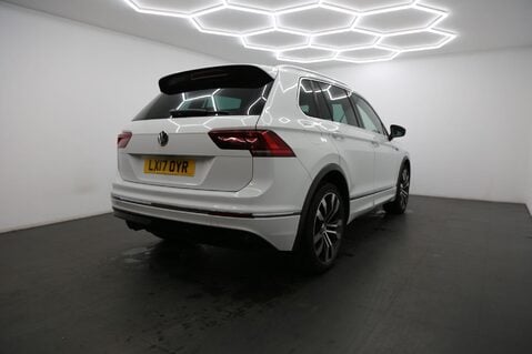 Volkswagen Tiguan 2.0 TDI BlueMotion Tech R-Line DSG Euro 6 (s/s) 5dr 5