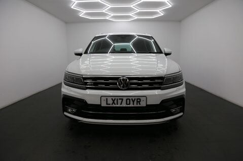 Volkswagen Tiguan 2.0 TDI BlueMotion Tech R-Line DSG Euro 6 (s/s) 5dr 2