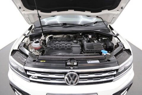 Volkswagen Tiguan 2.0 TDI BlueMotion Tech R-Line DSG Euro 6 (s/s) 5dr 28