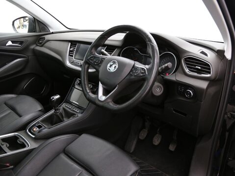 Vauxhall Grandland X 1.2 Turbo Elite Nav Euro 6 (s/s) 5dr 21