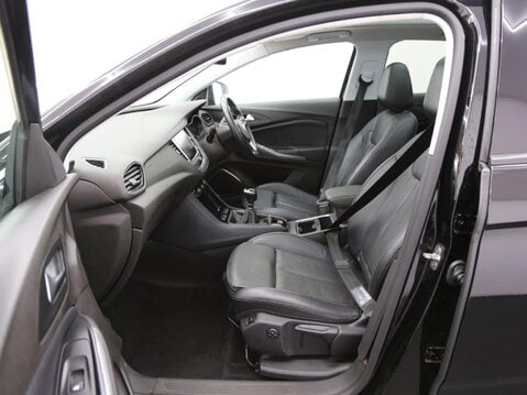 Vauxhall Grandland X 1.2 Turbo Elite Nav Euro 6 (s/s) 5dr 22