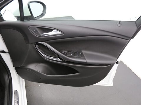 Vauxhall Astra 1.4i Turbo Elite Nav Auto Euro 6 (s/s) 5dr 19