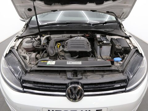 Volkswagen Golf 1.0 TSI SE Nav Euro 6 (s/s) 5dr 27