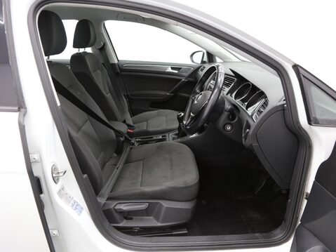 Volkswagen Golf 1.0 TSI SE Nav Euro 6 (s/s) 5dr 20