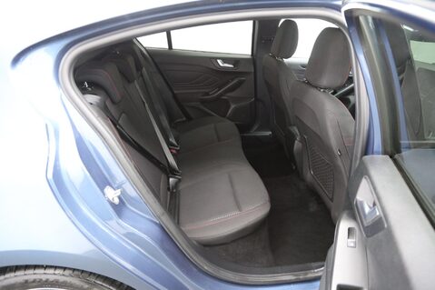 Ford Focus 1.0T EcoBoost ST-Line Edition Euro 6 (s/s) 5dr 23