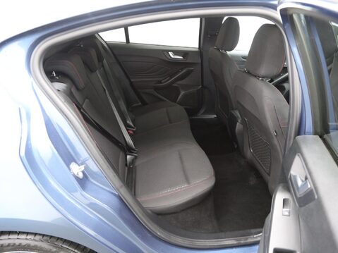Ford Focus 1.0T EcoBoost ST-Line Edition Euro 6 (s/s) 5dr 23