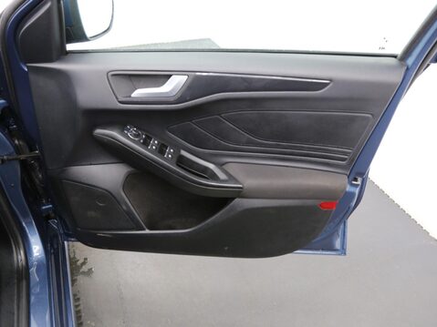 Ford Focus 1.0T EcoBoost ST-Line Edition Euro 6 (s/s) 5dr 19