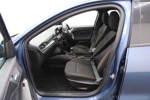 Ford Focus 1.0T EcoBoost ST-Line Edition Euro 6 (s/s) 5dr 22
