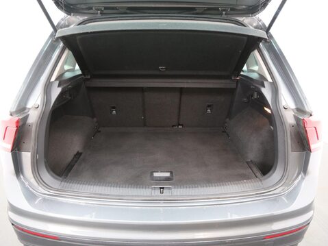 Volkswagen Tiguan 2.0 TDI Match DSG Euro 6 (s/s) 5dr 25