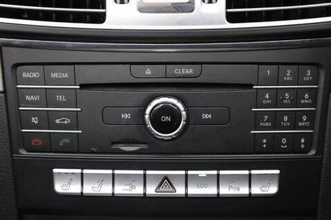 Mercedes-Benz E Class 2.0 E200 AMG Line Cabriolet G-Tronic+ Euro 6 (s/s) 2dr 22