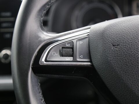 Skoda Kamiq 1.0 TSI SE Euro 6 (s/s) 5dr 11