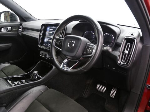 Volvo XC40 2.0 D4 First Edition Auto AWD Euro 6 (s/s) 5dr 21