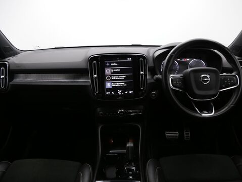 Volvo XC40 2.0 D4 First Edition Auto AWD Euro 6 (s/s) 5dr 9