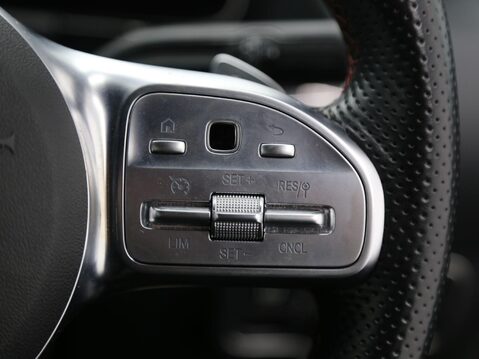 Mercedes-Benz B Class 1.3 B200 AMG Line (Premium) 7G-DCT Euro 6 (s/s) 5dr 12