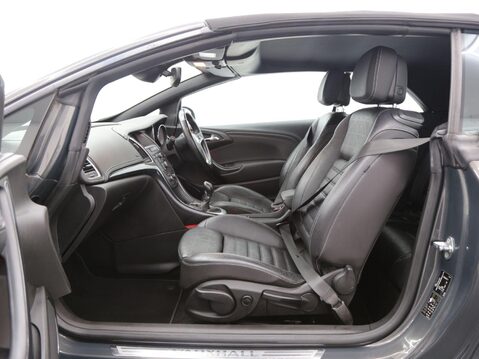 Vauxhall Cascada 1.4i Turbo Elite Euro 6 (s/s) 2dr 27