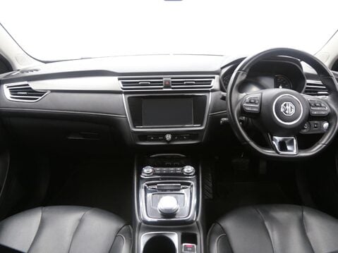 MG MG5 52.5kWh Exclusive Auto 5dr 9