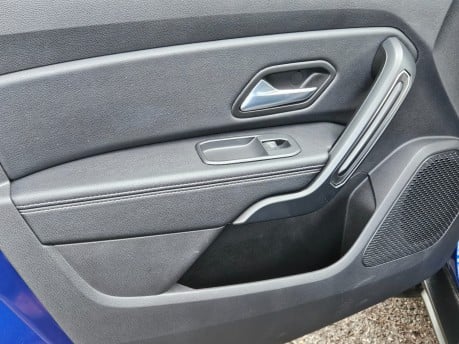 Dacia Duster PRESTIGE TCE Fully Ulez Compliant 2 Keys 22
